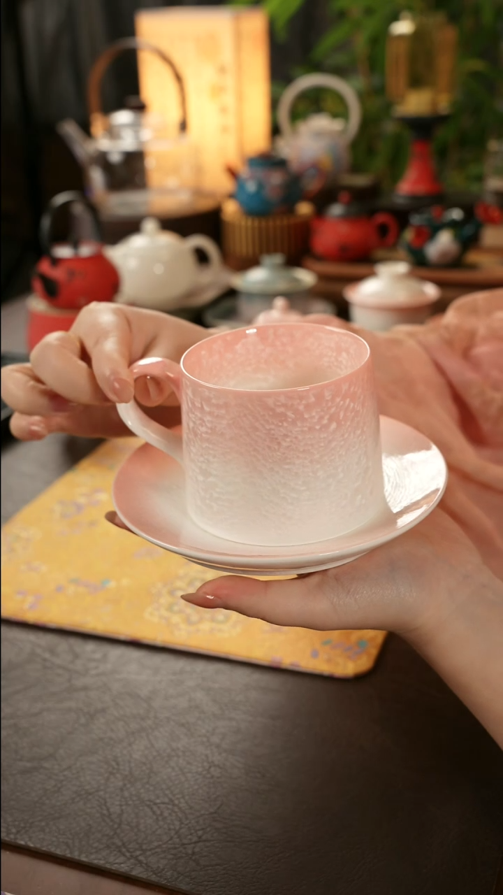陶瓷茶具粉色结晶釉大咖啡杯