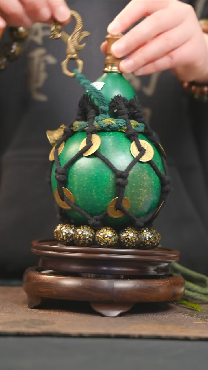 【闪购商品】YK127大漆酒葫芦不包手串及旋转底座