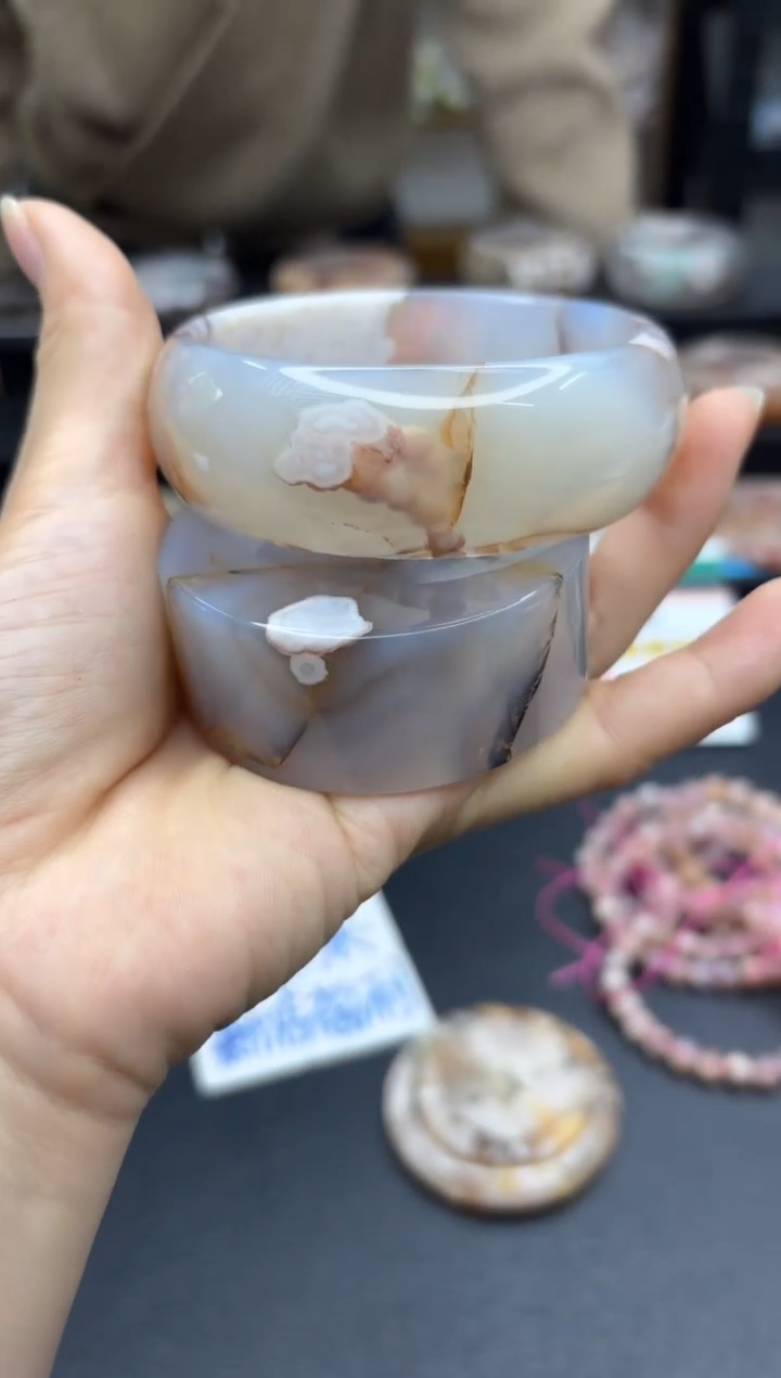 【闪购商品】石英质玉手镯未镶嵌C96(62圈赠送镯心)