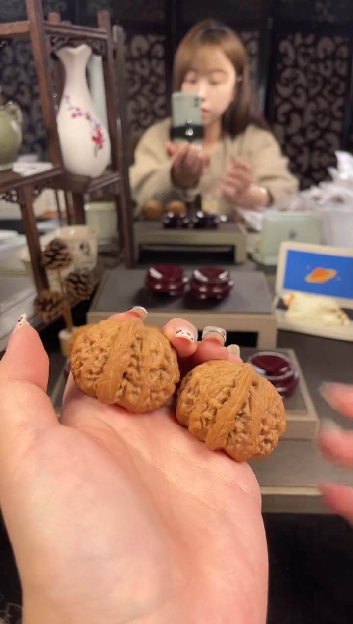 【闪购商品】文玩核桃把件四座楼45尺-25