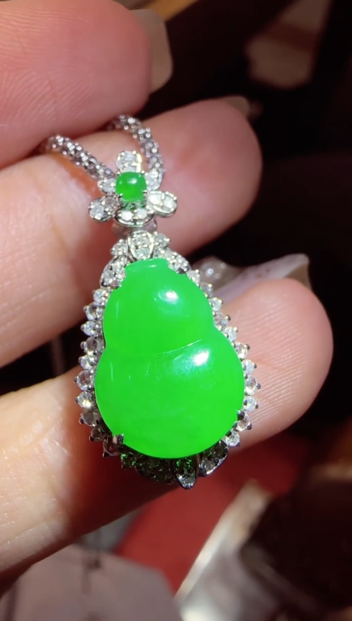 【闪购商品】翡翠吊坠(不含链)18K金镶嵌葫芦