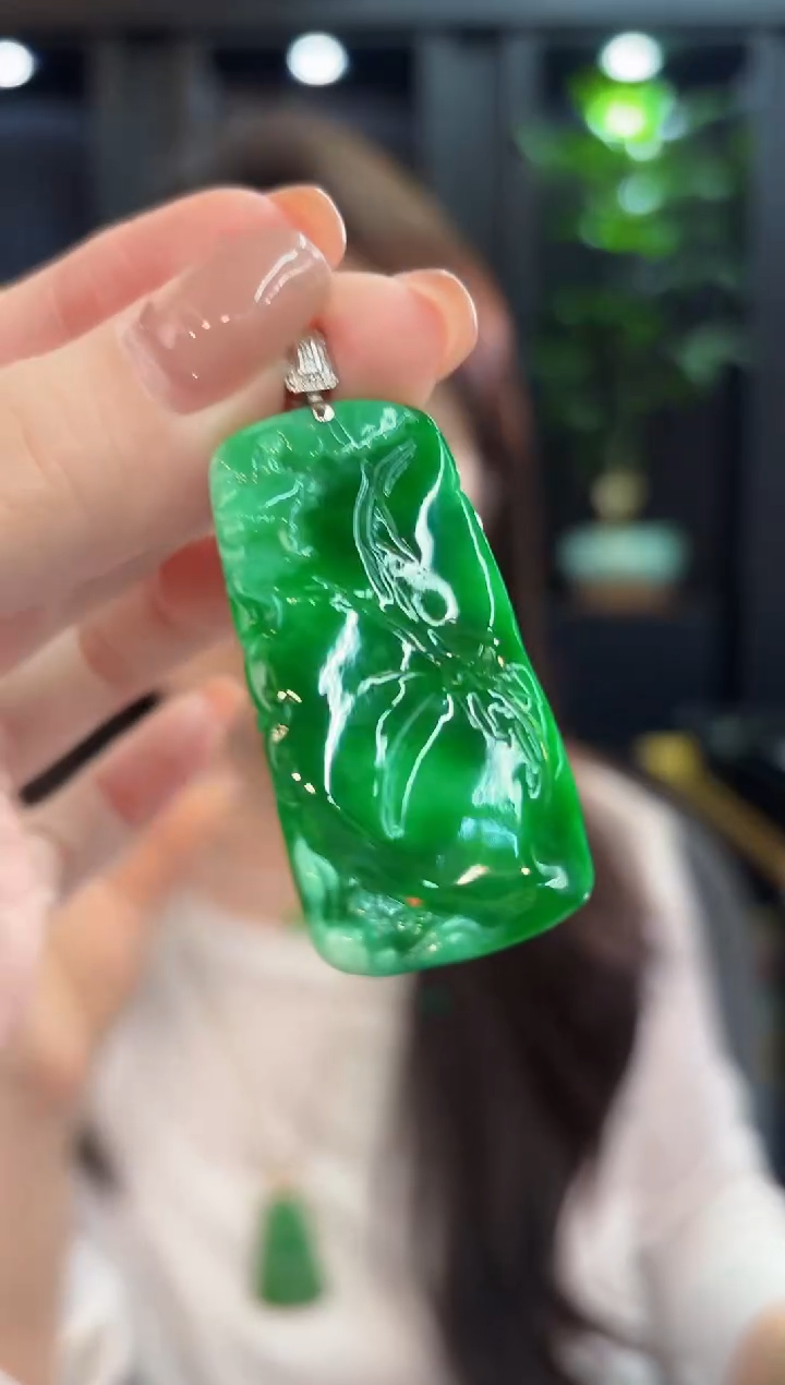 吊坠(不含链)18K金镶嵌翡翠 缅甸A货/支持复检/一件