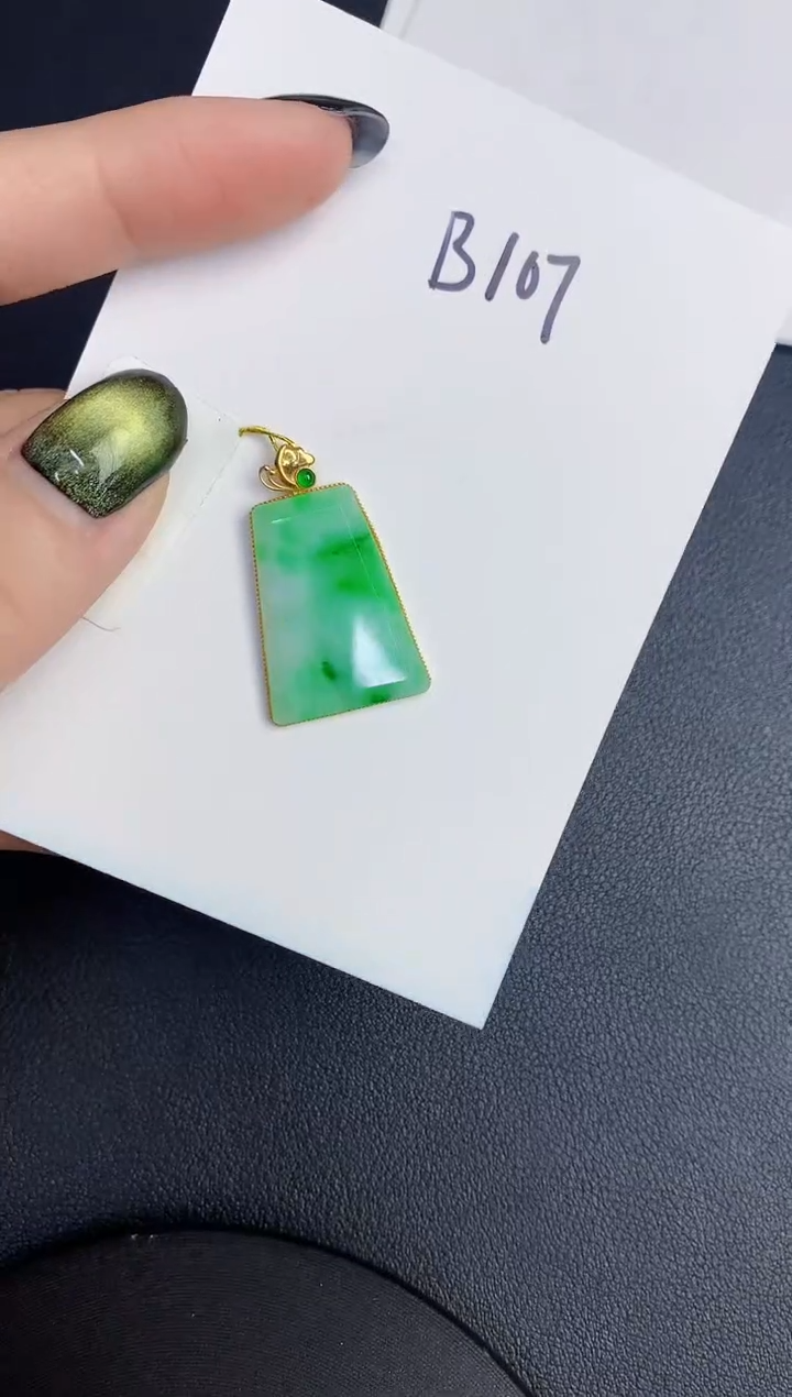 【闪购商品】翡翠颈饰18K金镶嵌000000000000