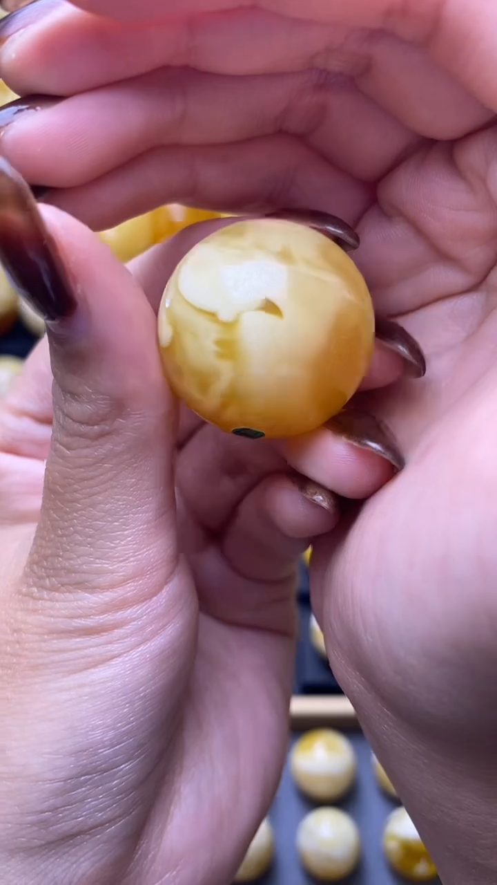 【闪购商品】琥珀裸石未镶嵌蜜蜡43