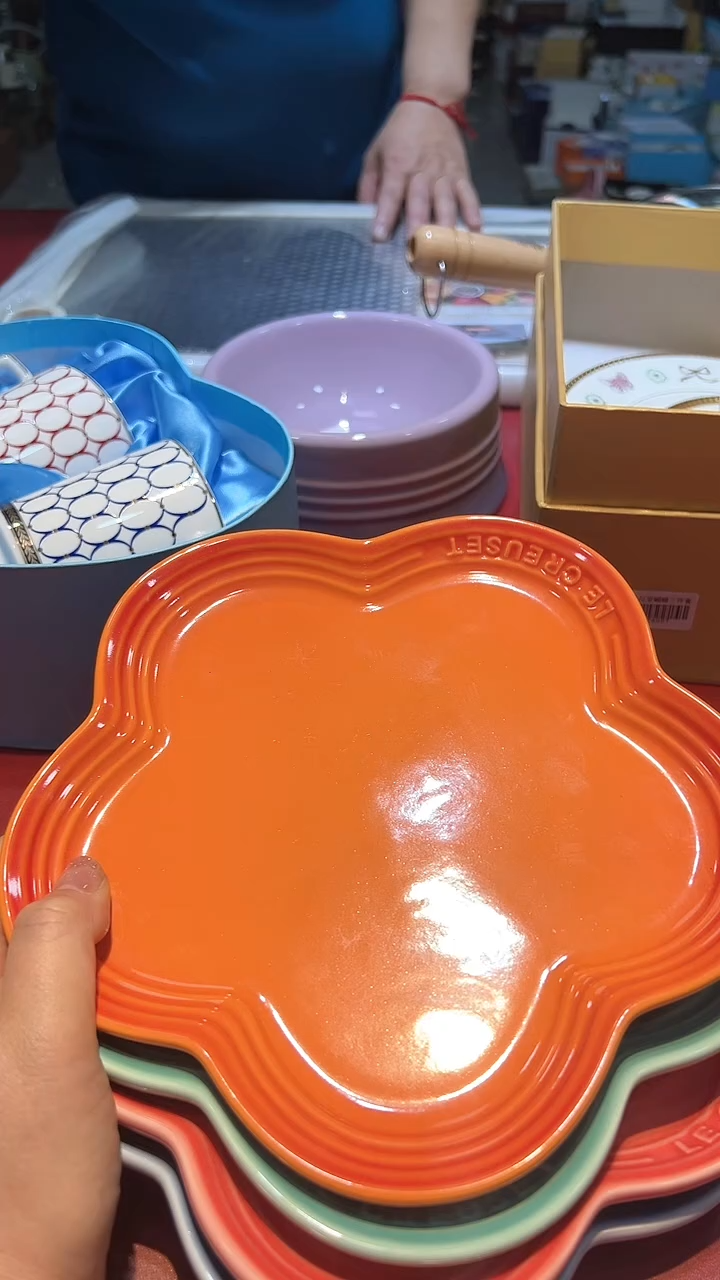 【闪购商品】瓷片锅碗瓢盆一件不剩