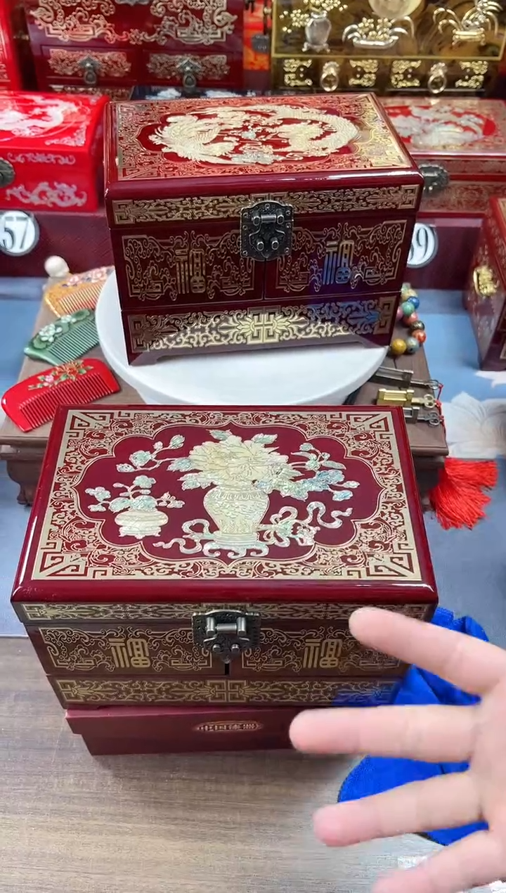 23厘米对开挂钩掐丝螺钿酒红富贵平安