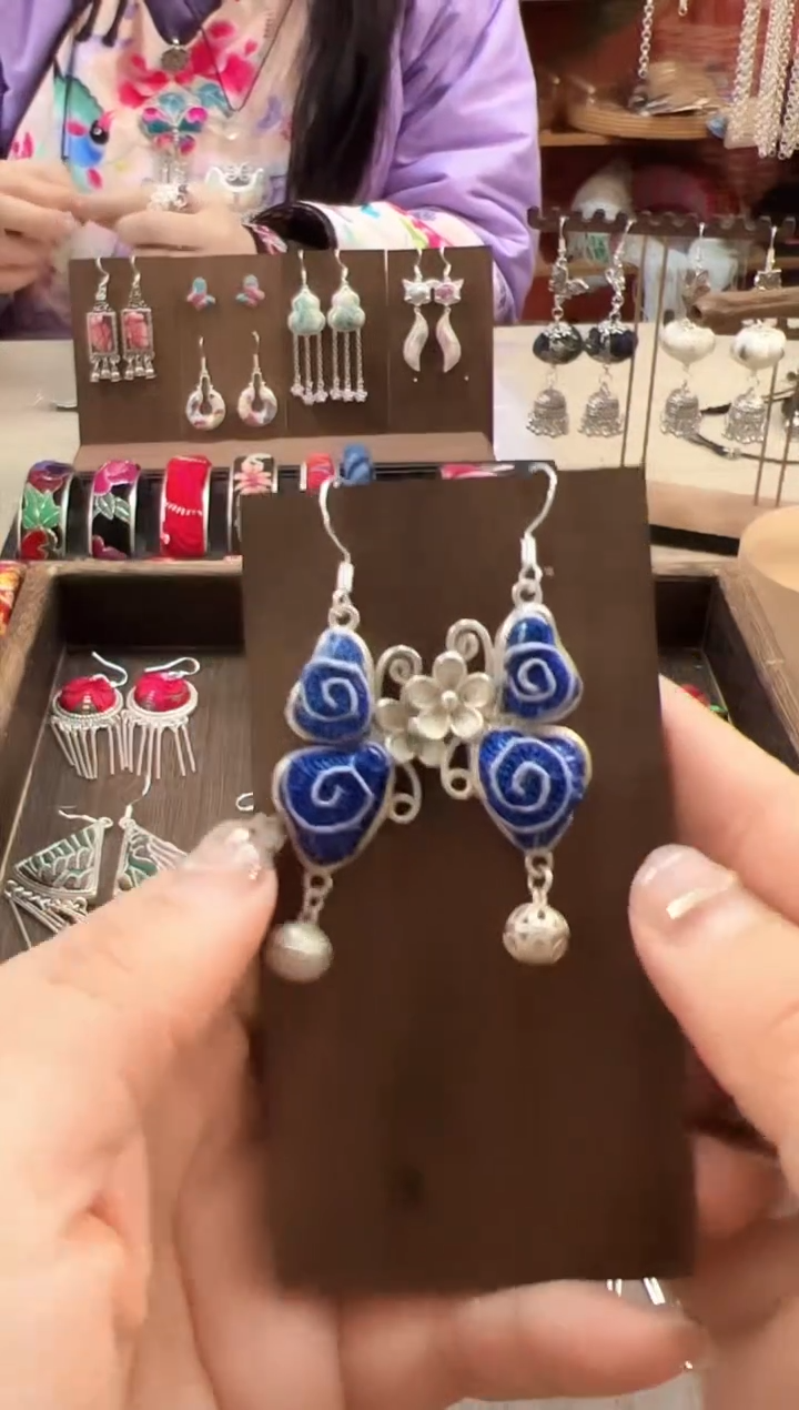 【闪购商品】织绣民族风老绣饰品183