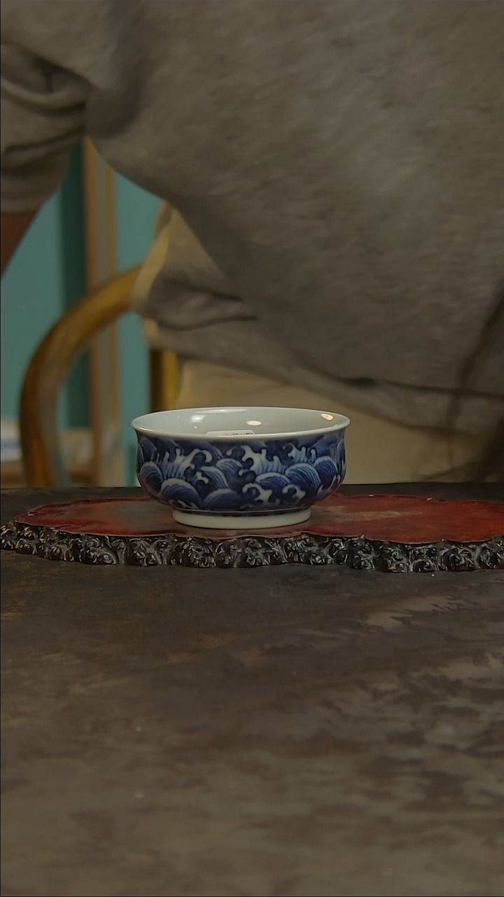 【闪购商品】青花手绘海水龙纹主人杯