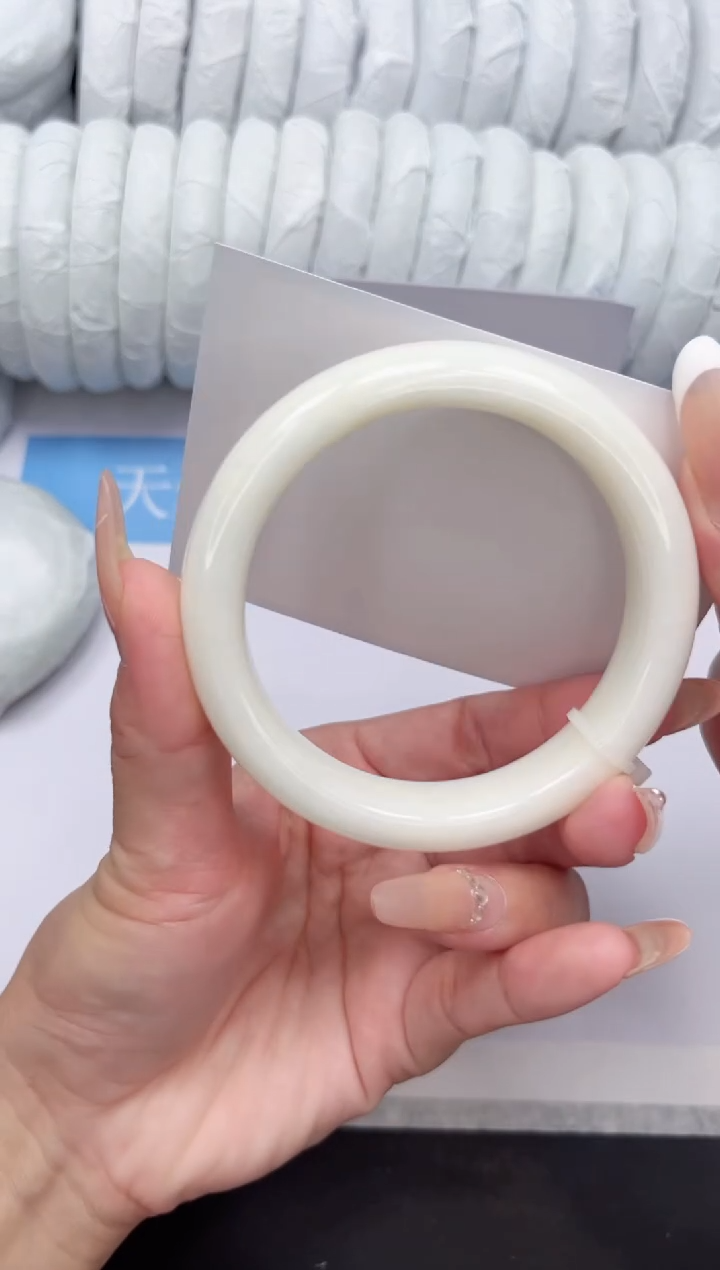 和田玉手镯未镶嵌27-57.2BK