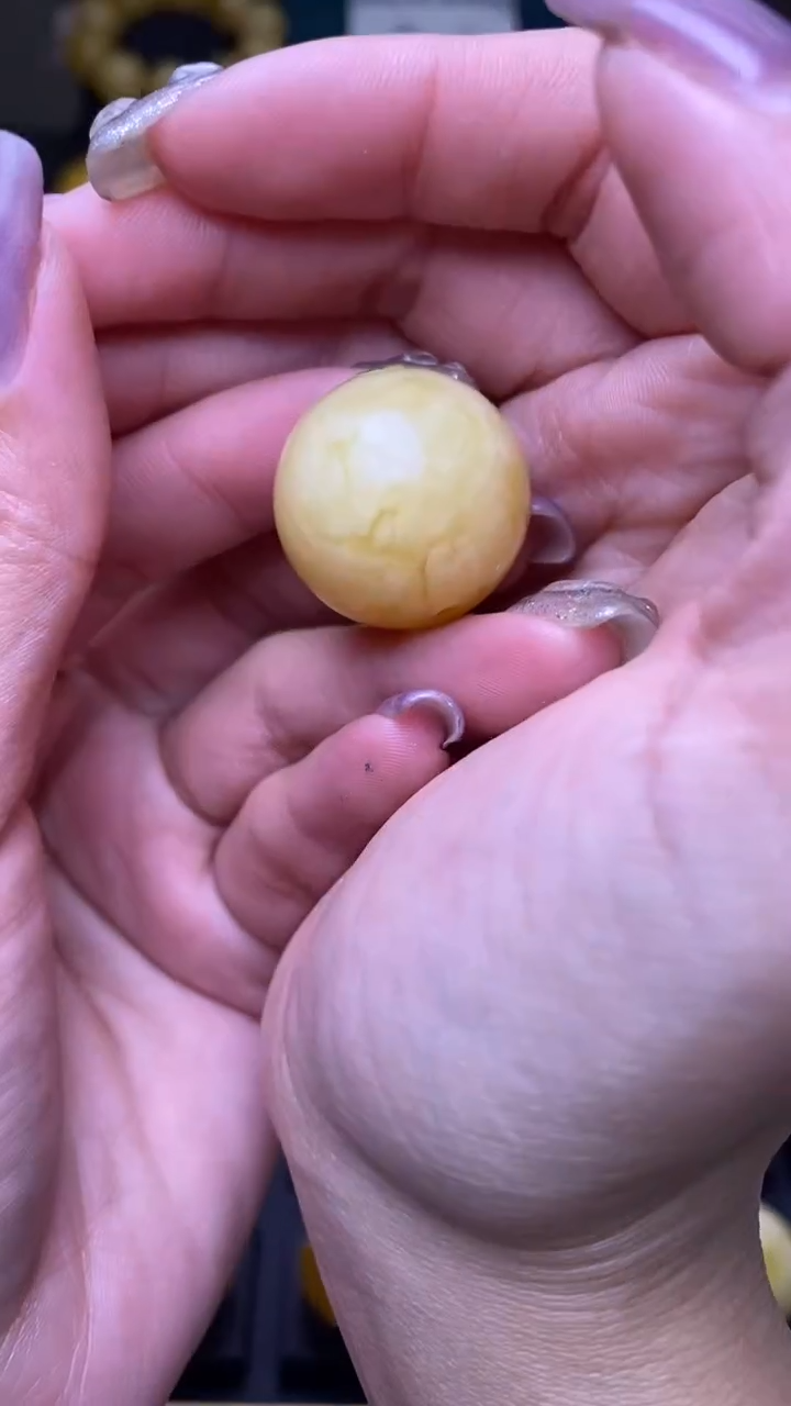 【闪购商品】琥珀裸石未镶嵌葵. 85