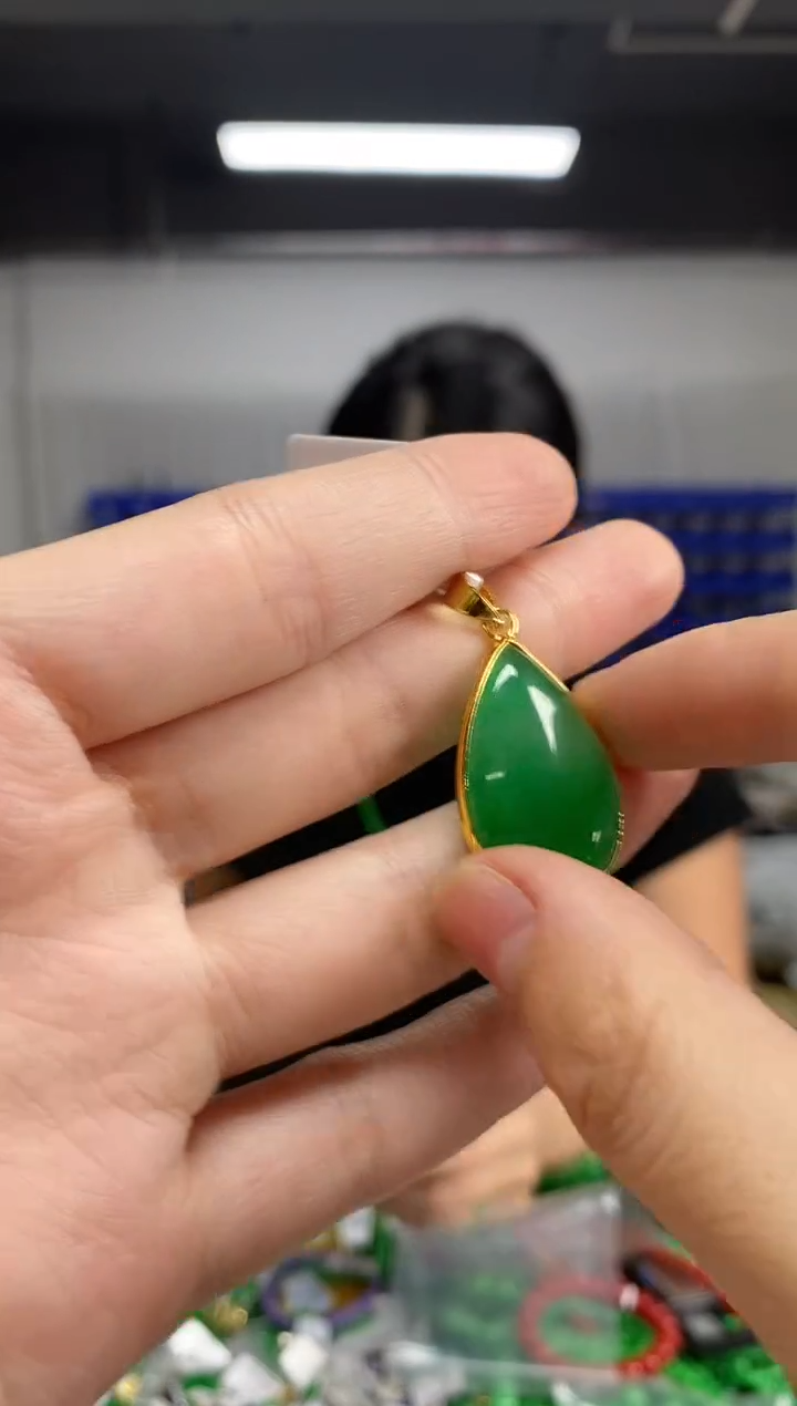 颈饰未镶嵌翡翠闪购链接  多样性发其一颜色微差