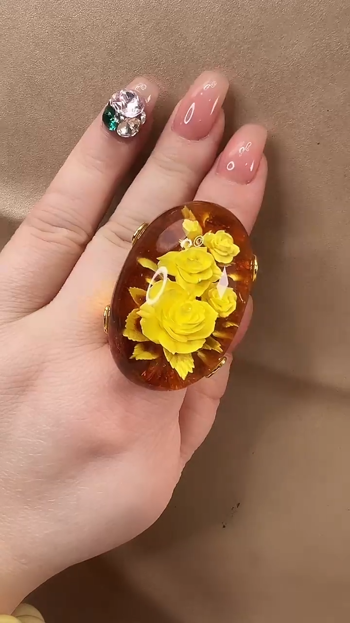 琥珀颈饰未镶嵌戒指