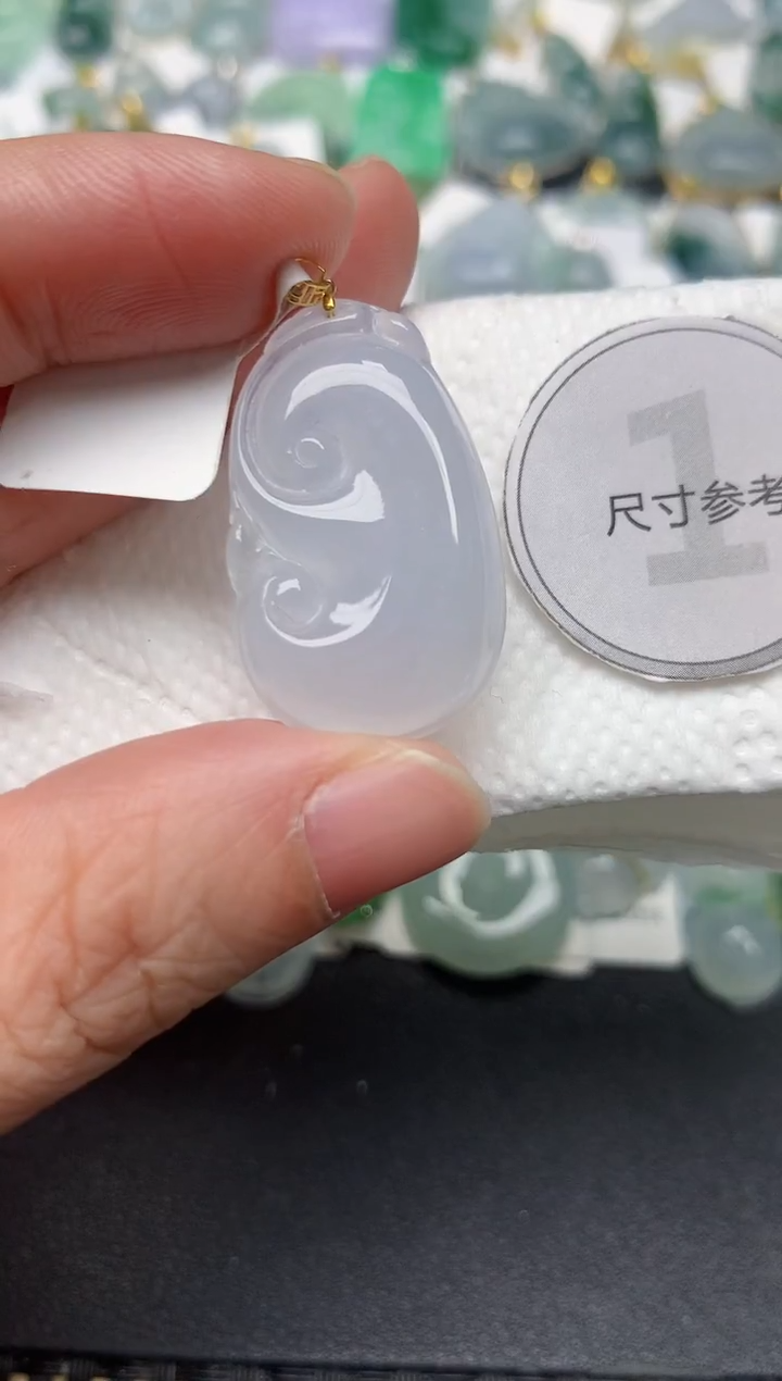 颈饰18K金镶嵌翡翠天然缅甸A货翡翠