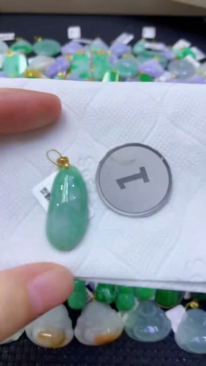 颈饰未镶嵌翡翠天然缅甸翡翠A货