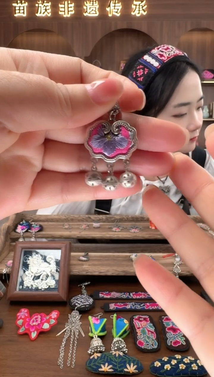 刺绣扶光苗绣传承3