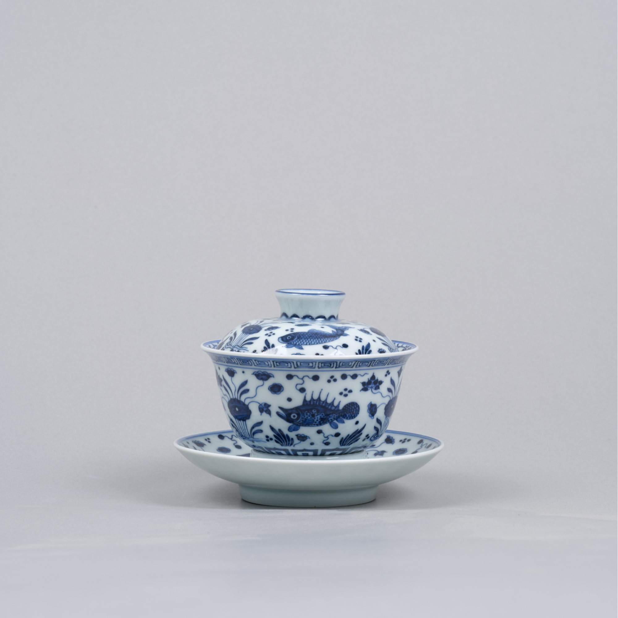 19春风祥玉鱼藻纹青花元宝盖碗