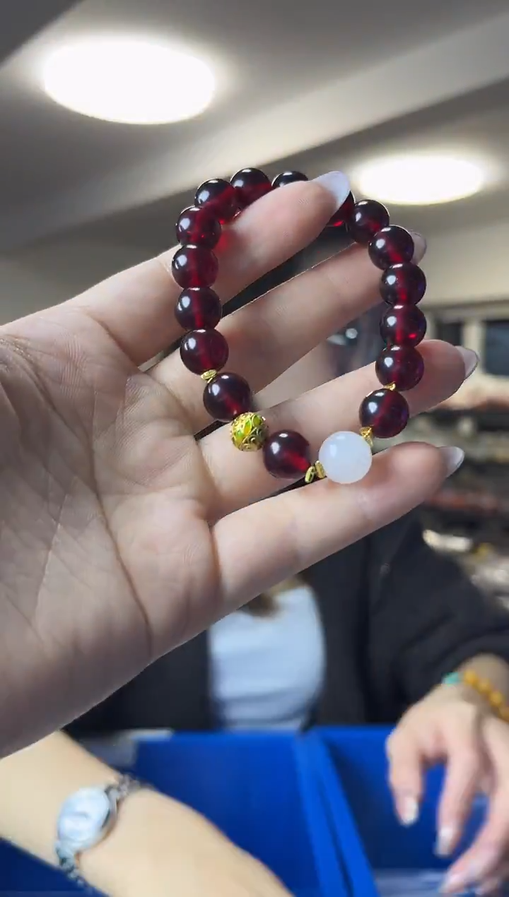 手链血珀未镶嵌（多样性发一件）