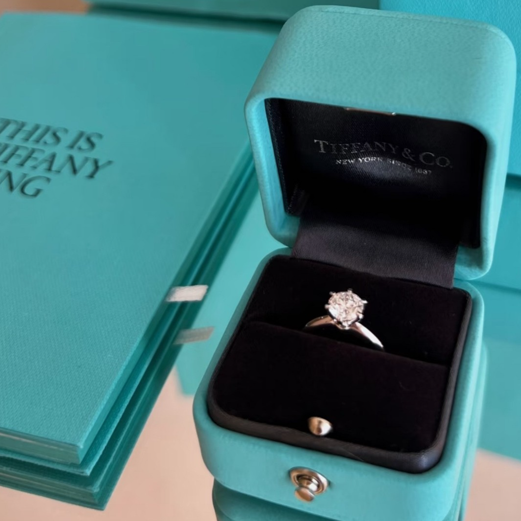 99新 Tiffany & Co./蒂芙尼 全33600尾 小花柳1.13克拉钻戒H色VS2