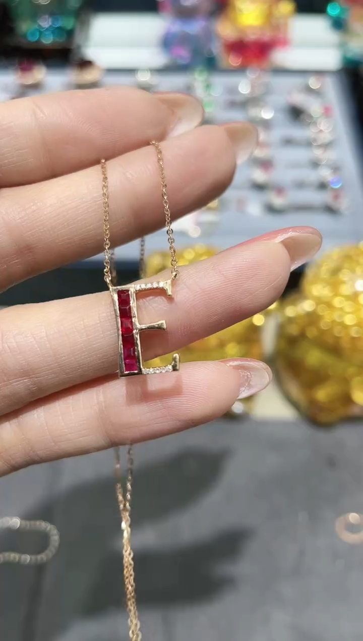 项链18K金镶嵌红宝石项链