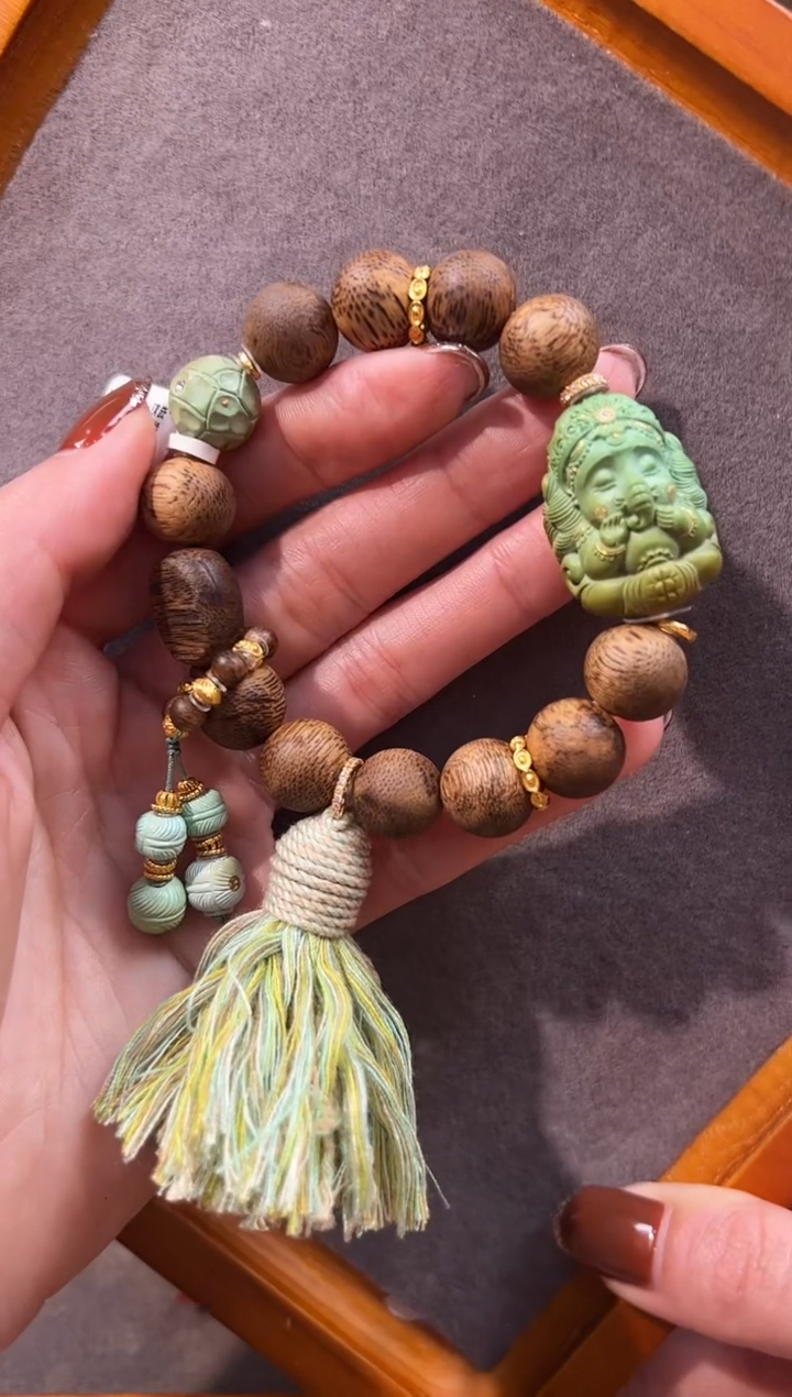 18K金镶嵌绿松石手链绿松石象神手链