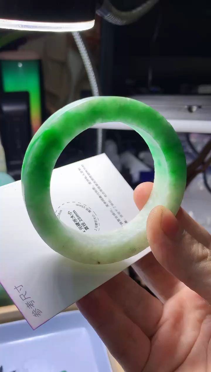 未镶嵌定制翡翠感***，挂件