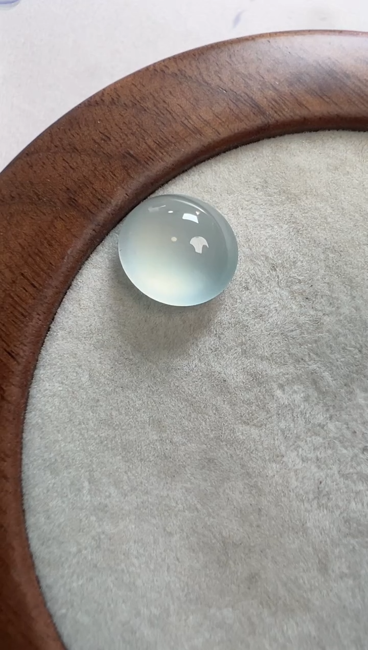 未镶嵌定制翡翠月***蓝高冰蛋面