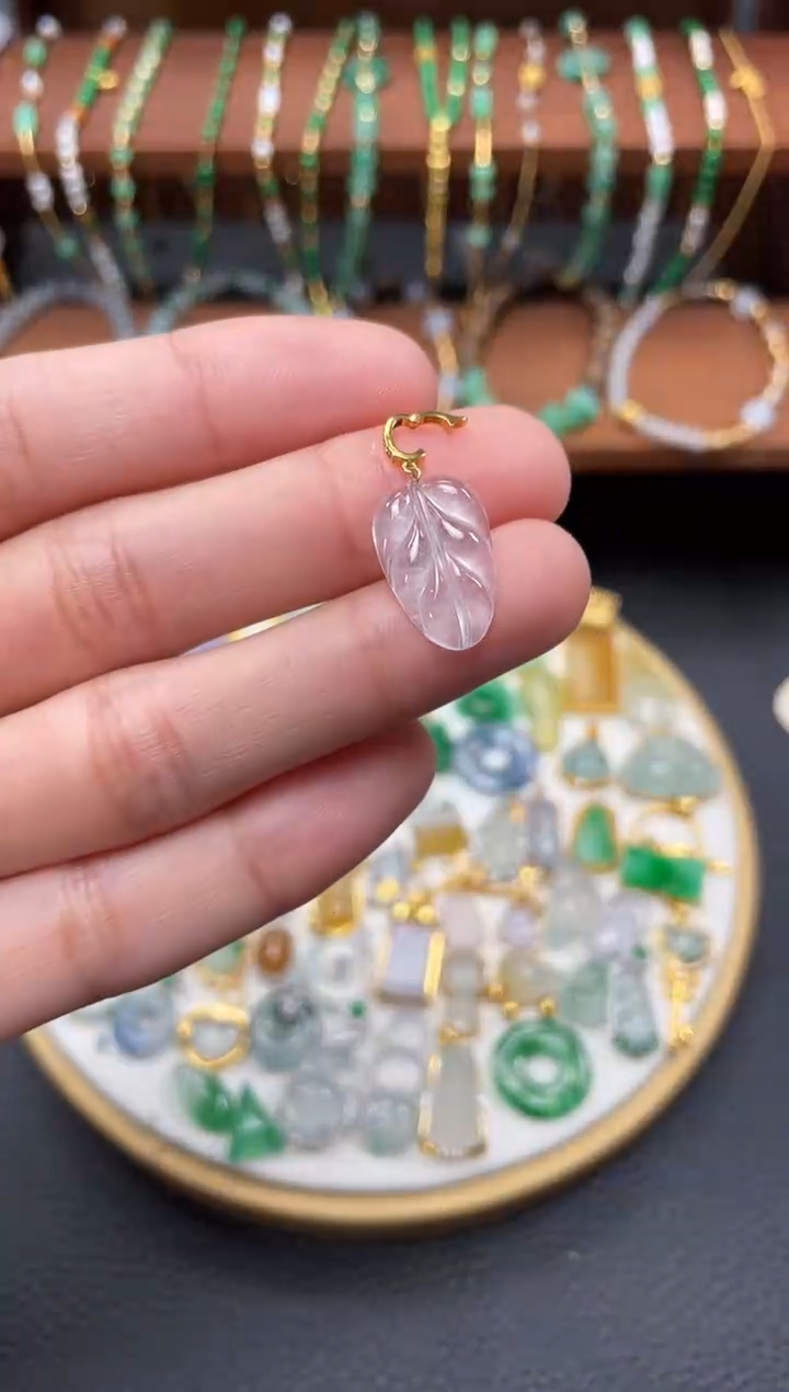 【闪购商品】翡翠吊坠(不含链)18K金镶嵌一个   JK288