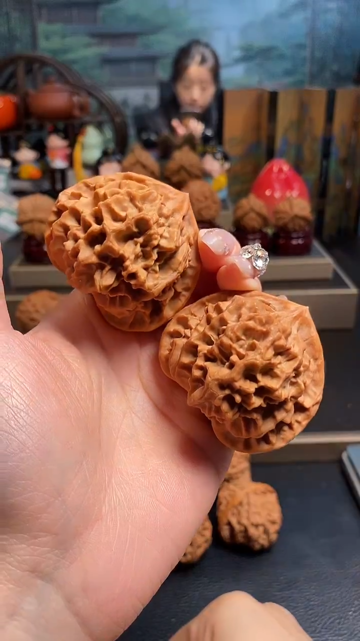 【闪购商品】文玩核桃吊坠H62帝王52