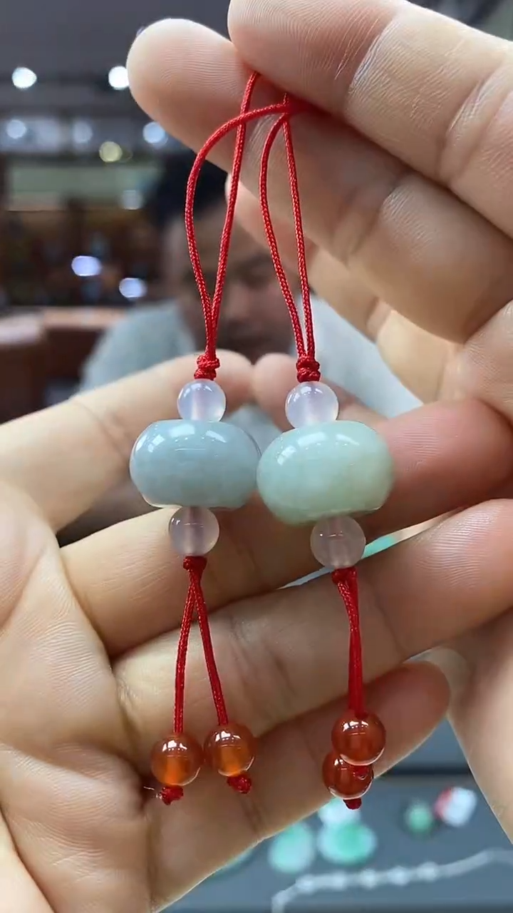颈饰未镶嵌翡翠花件多样性发一件