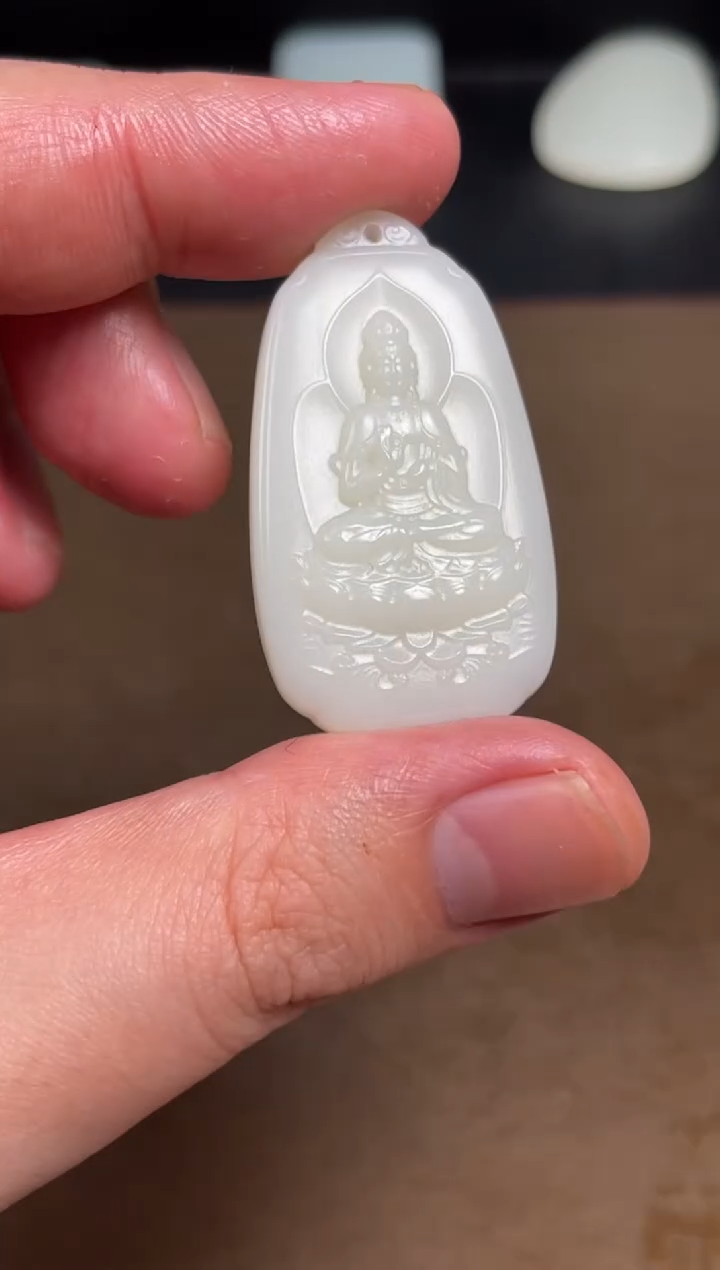 【闪购商品】和田玉颈饰未镶嵌18