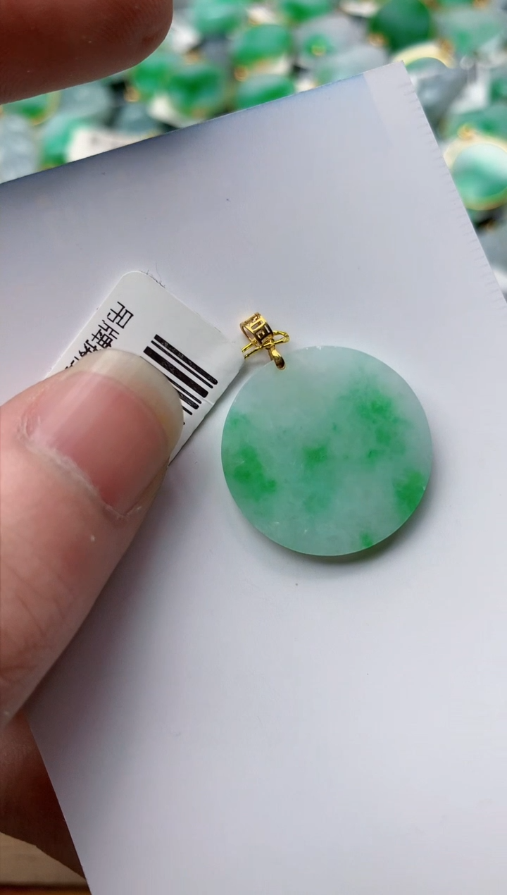 【闪购商品】翡翠颈饰18K金镶嵌15..........