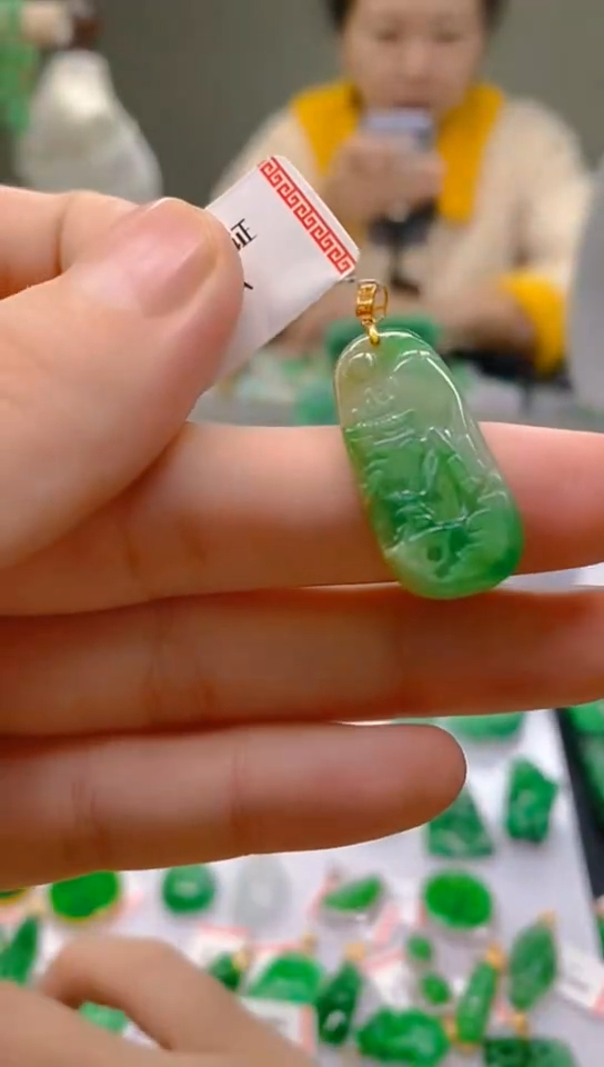 【闪购商品】翡翠颈饰18K金镶嵌新号开播，全场乱卖