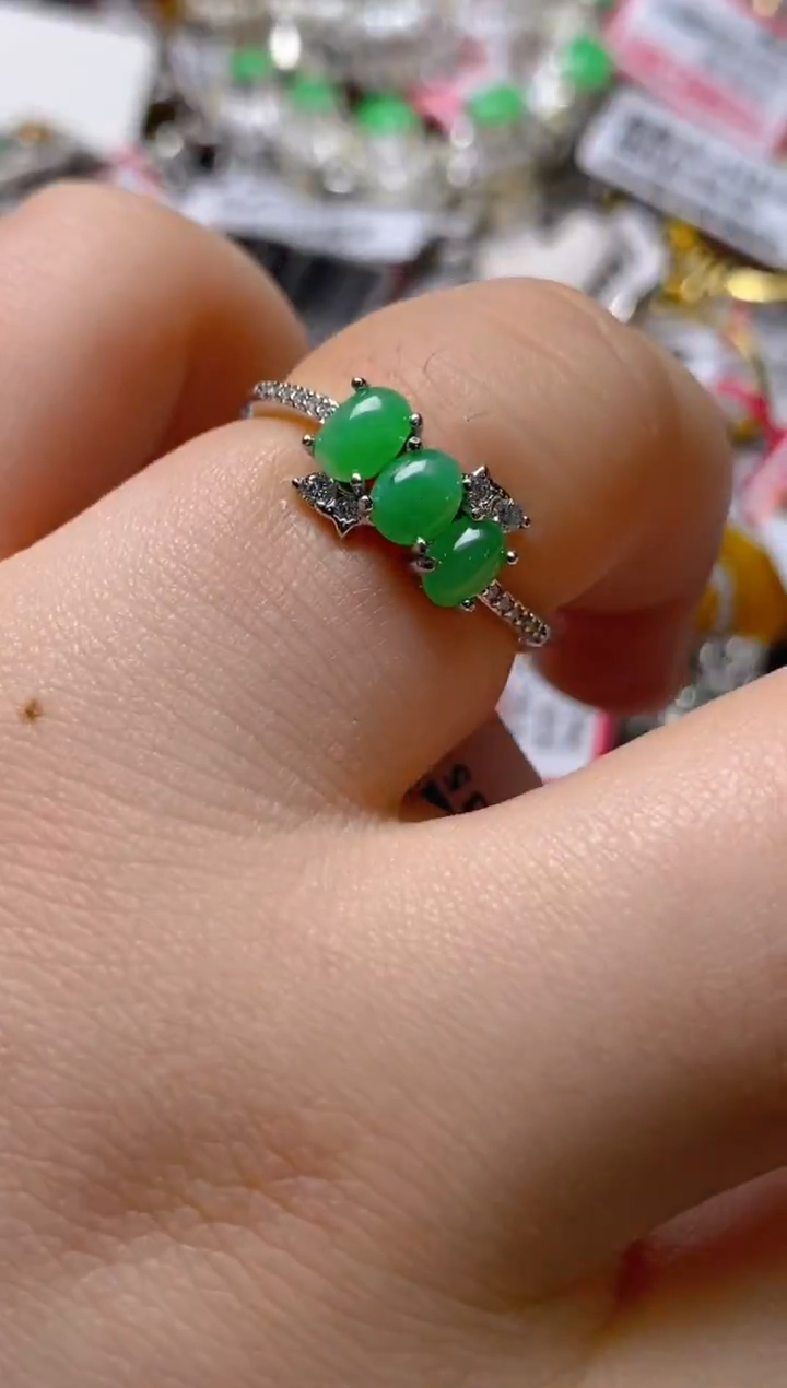 银S925镶嵌戒指翡翠百内无证书