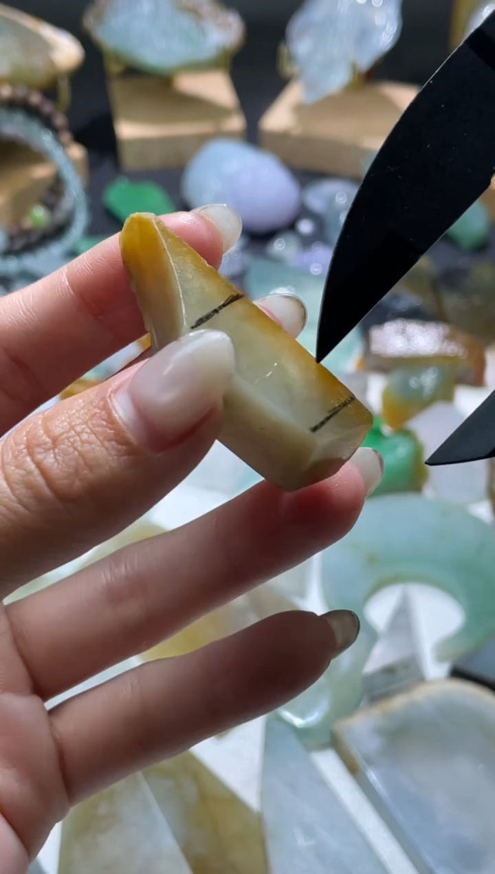 未镶嵌挂件翡翠材料