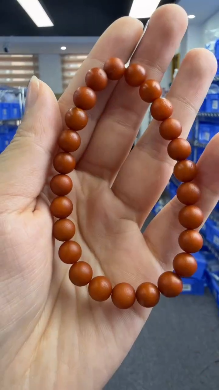 未镶嵌琥珀手链131秒拍号 假一罚三