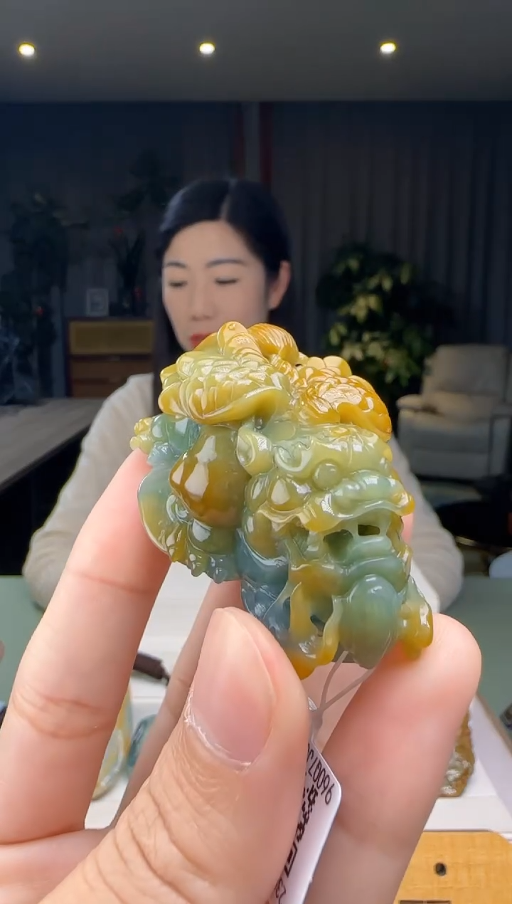 【闪购商品】翡翠把件未镶嵌XM@@960Q7J03434