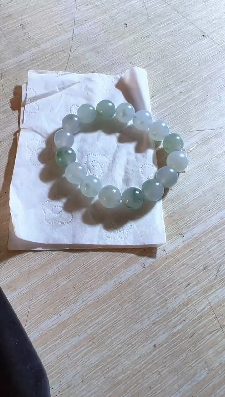 未镶嵌定制翡翠手串