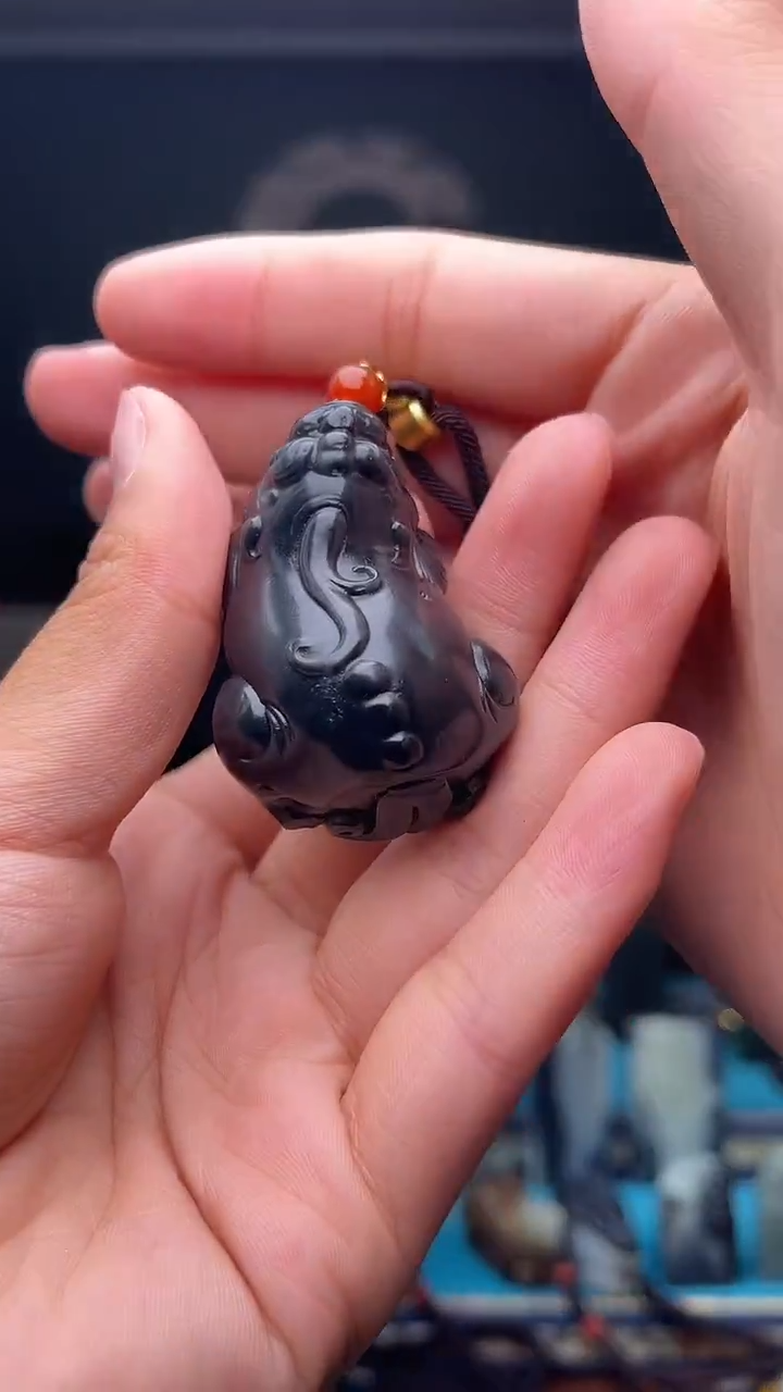 未镶嵌和田玉挂件1