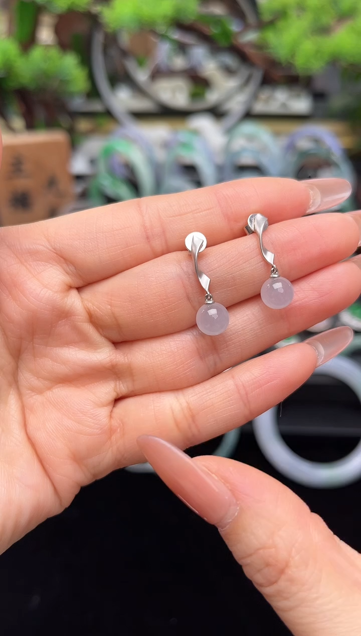 18K金镶嵌翡翠耳饰耳饰