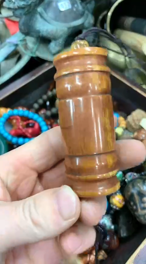 【闪购商品】一物一拍编号骨把件