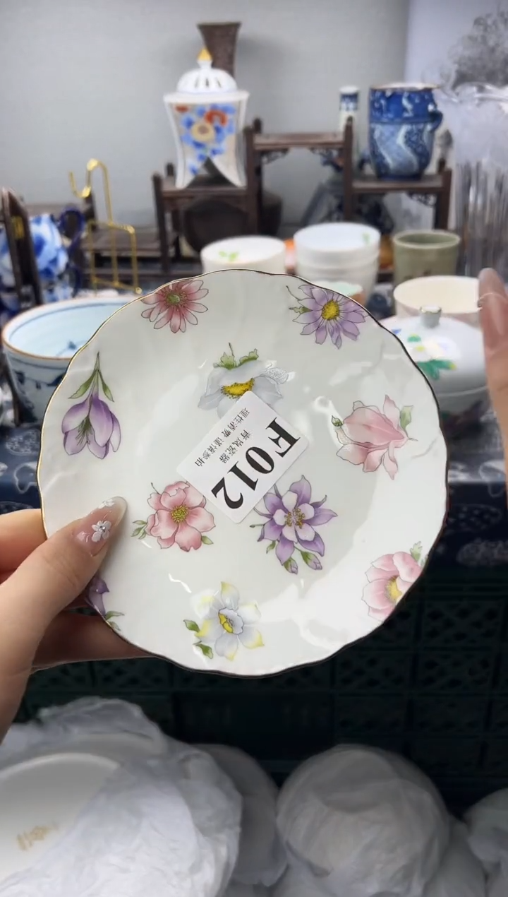 瓷片拿***糖  F012