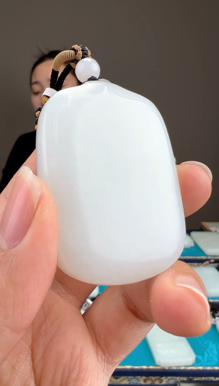 【闪购商品】和田玉颈饰未镶嵌1