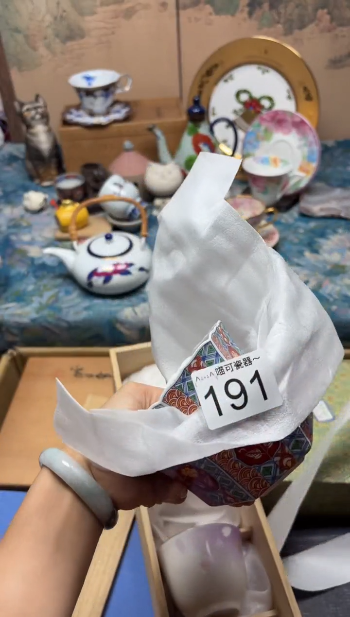 手工艺品琉璃臭****?191