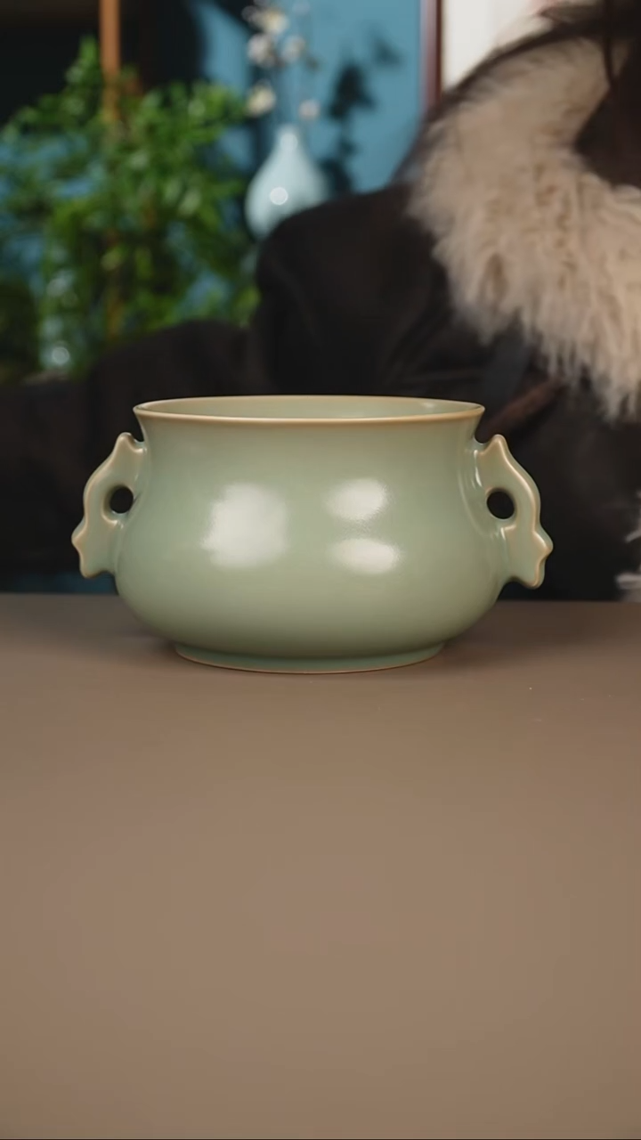 不开片宣德熏香炉