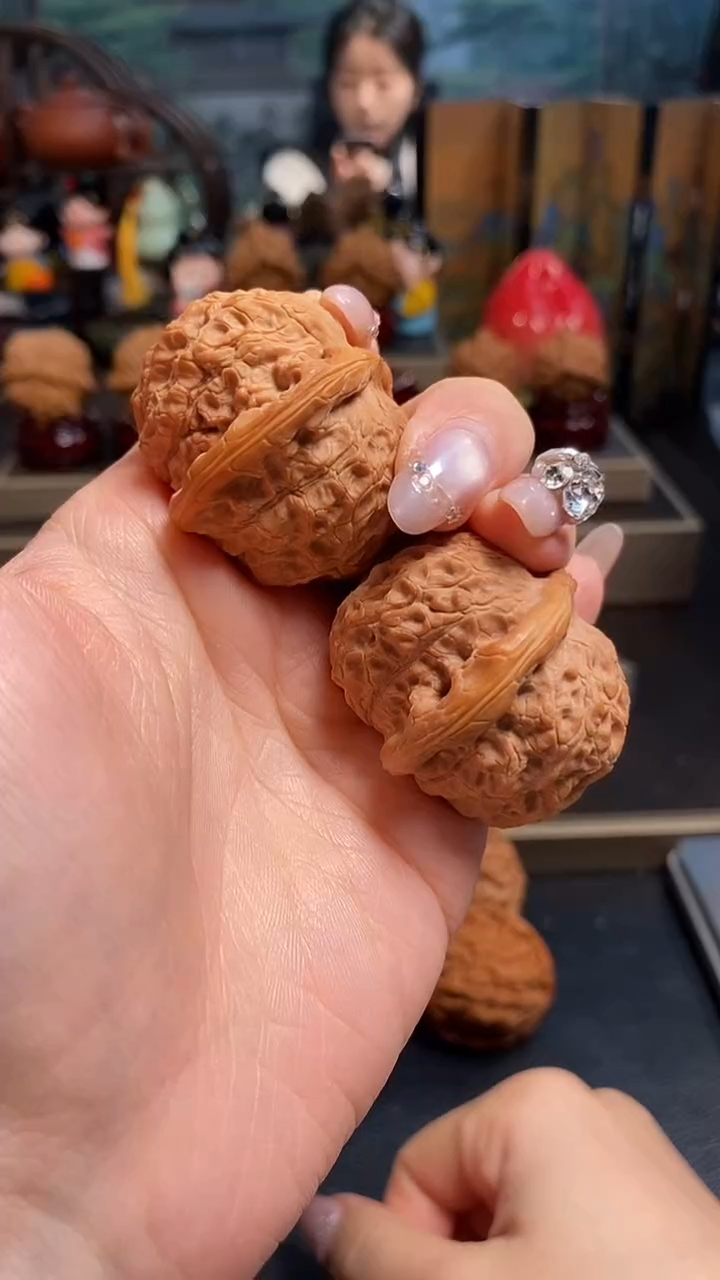 【闪购商品】文玩核桃吊坠B58血麒麟39