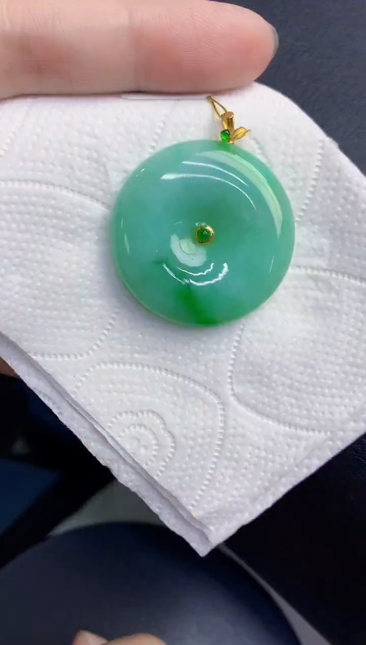 颈饰18K金镶嵌翡翠天然翡翠缅甸A货