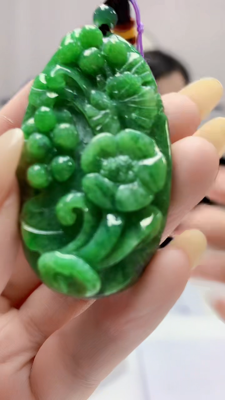 【闪购商品】定制翡翠未镶嵌4852DD-毛货挂件212