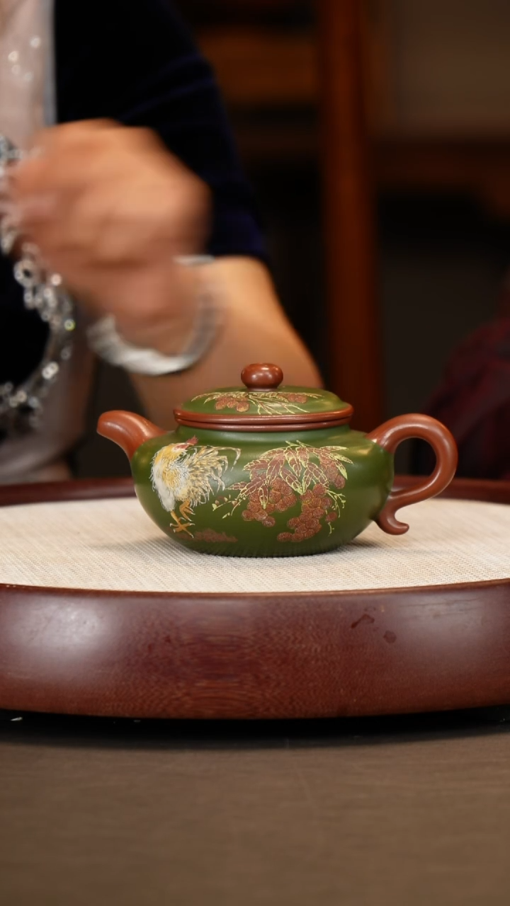 【闪购商品】紫砂茶壶【朱持平】清水泥仿古   270CC