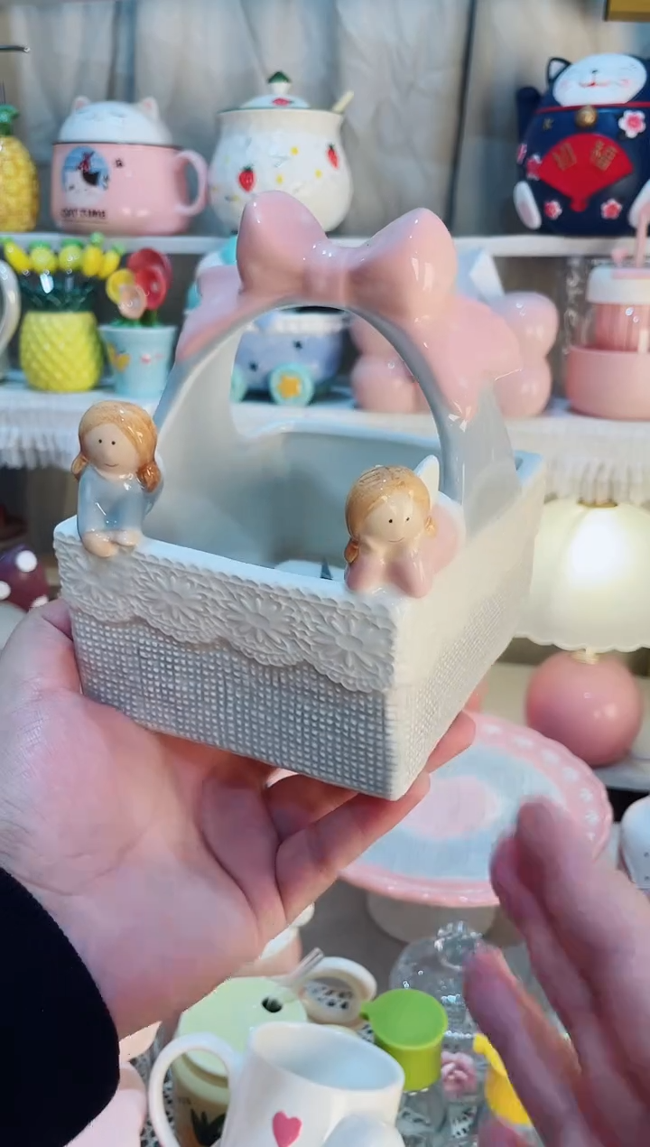 【闪购商品】瓷片天使提篮 质量好发货快放心拍