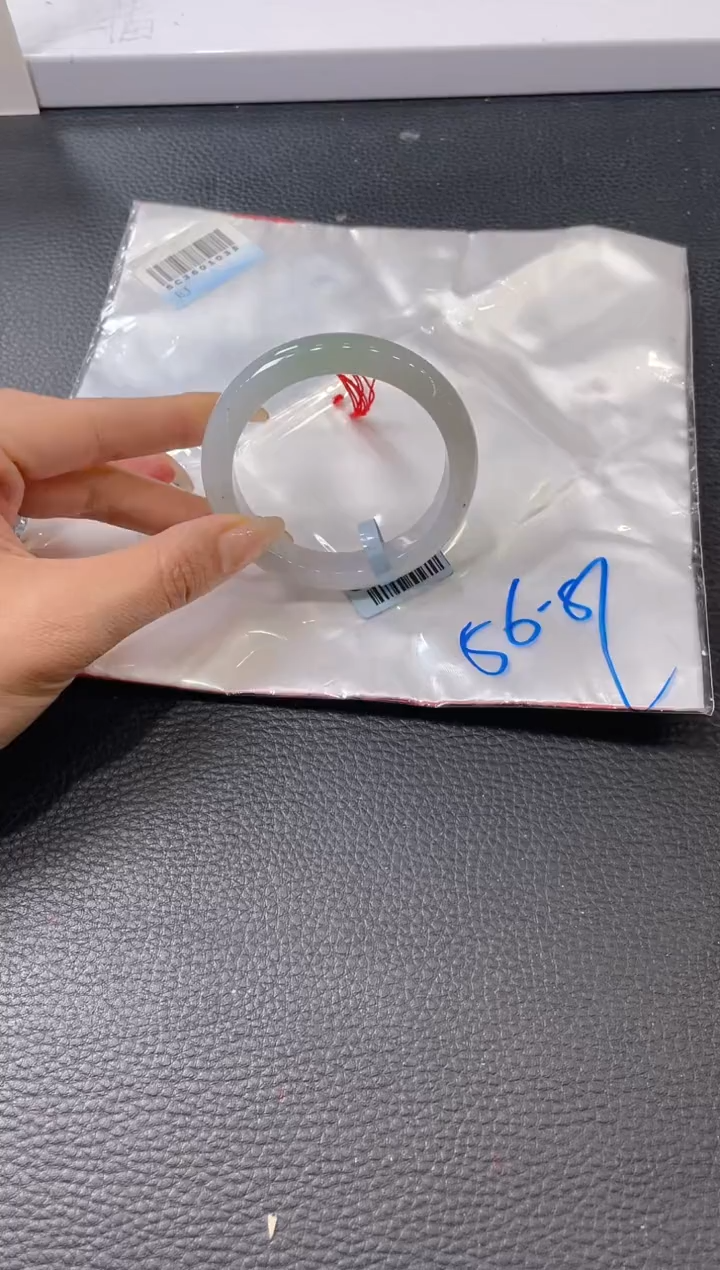 【闪购商品】翡翠手镯未镶嵌手镯